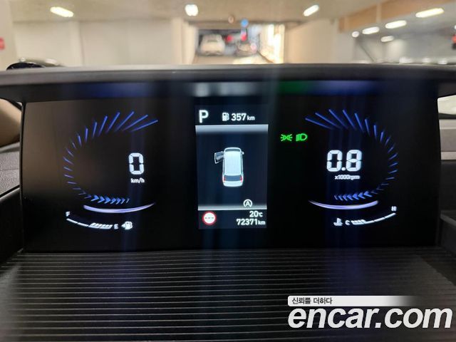 Hyundai Staria 2022 — photo 10