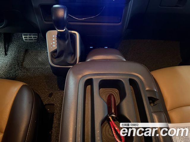 Hyundai Staria 2022 — photo 12