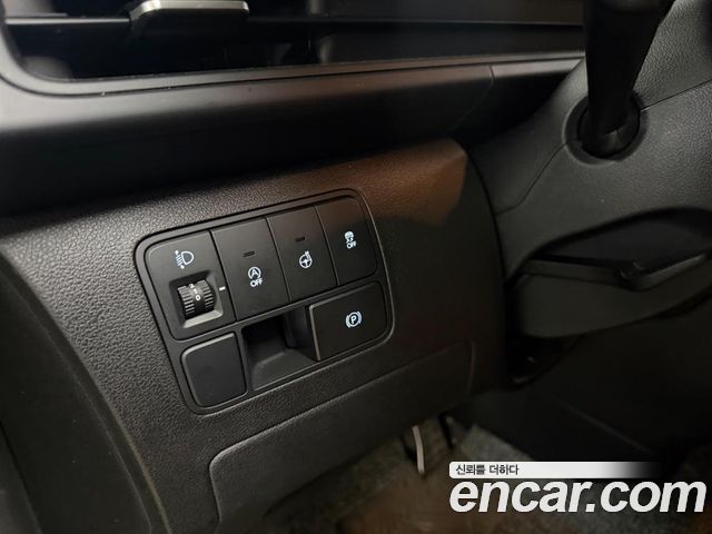 Hyundai Staria 2022 — photo 15