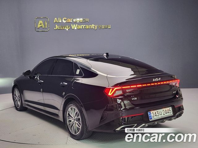 Kia K5 2023 — photo 2