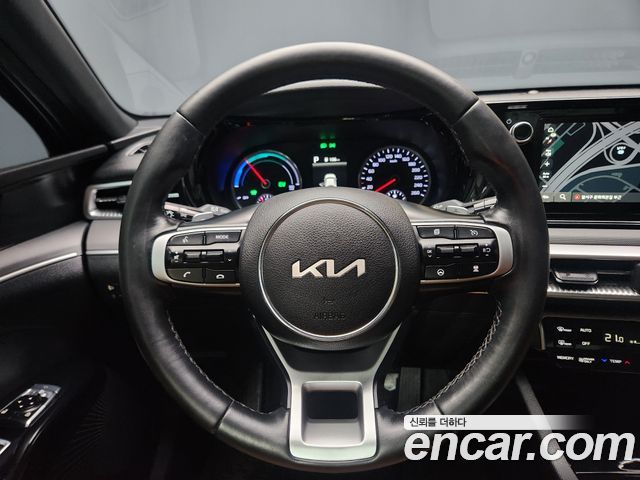 Kia K5 2023 — photo 12