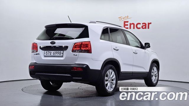 Kia Sorento 2011 — photo 2