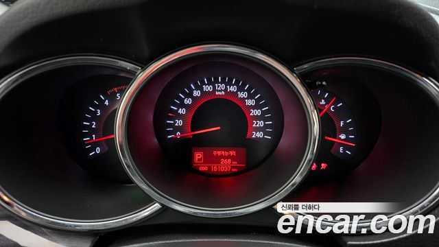 Kia Sorento 2011 — photo 8