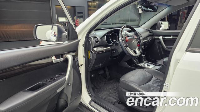 Kia Sorento 2011 — photo 10