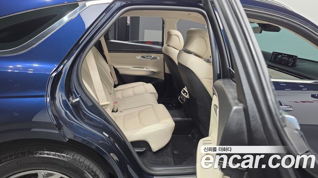 Genesis GV70 2022 — photo 18