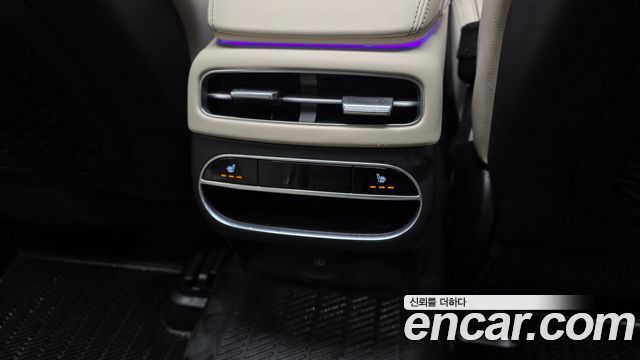 Genesis GV70 2022 — photo 24