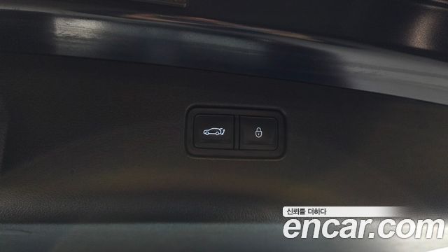 Genesis GV70 2022 — photo 26