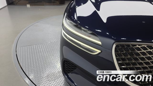 Genesis GV70 2022 — photo 8