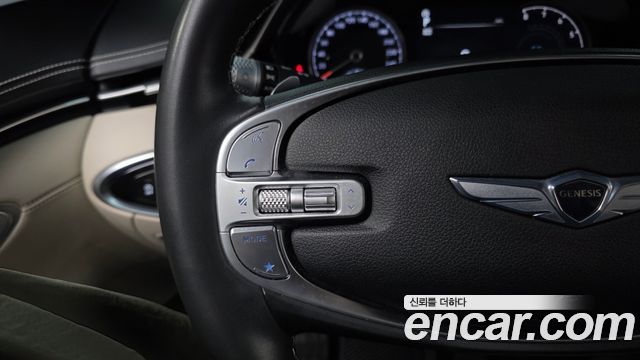 Genesis GV70 2022 — photo 29