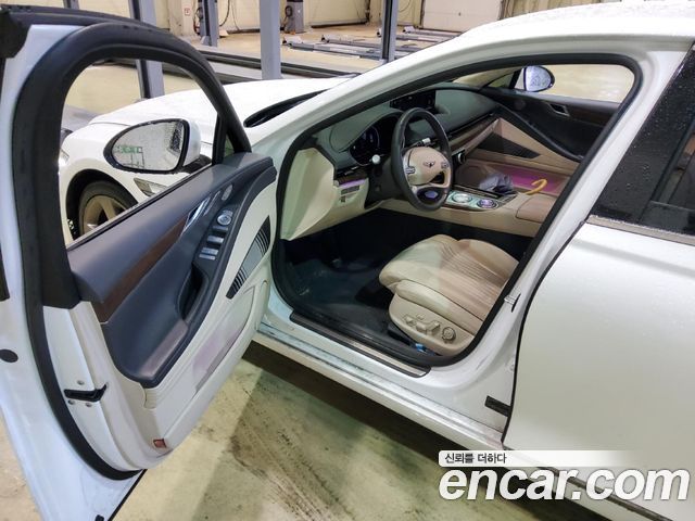 Genesis G80 2022 — photo 11
