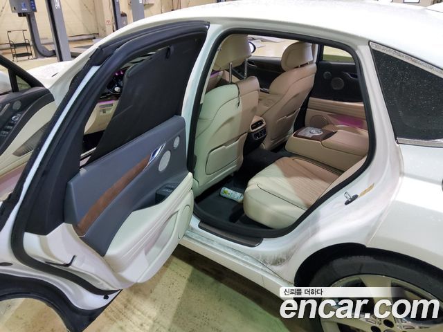 Genesis G80 2022 — photo 12