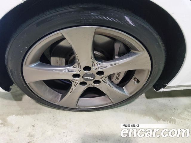 Genesis G80 2022 — photo 20