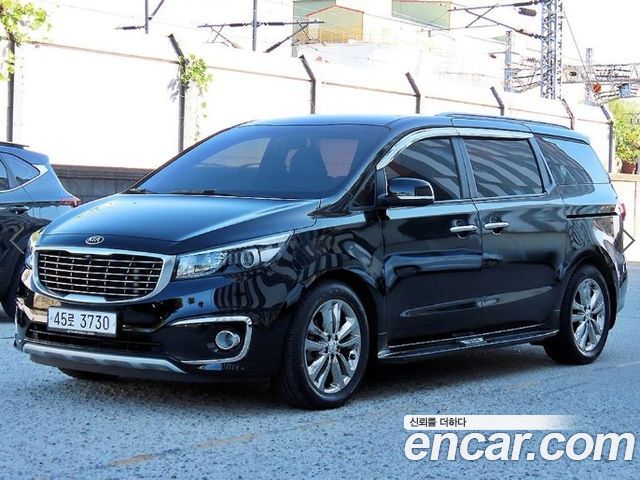 Kia Canival 2016 — photo 1