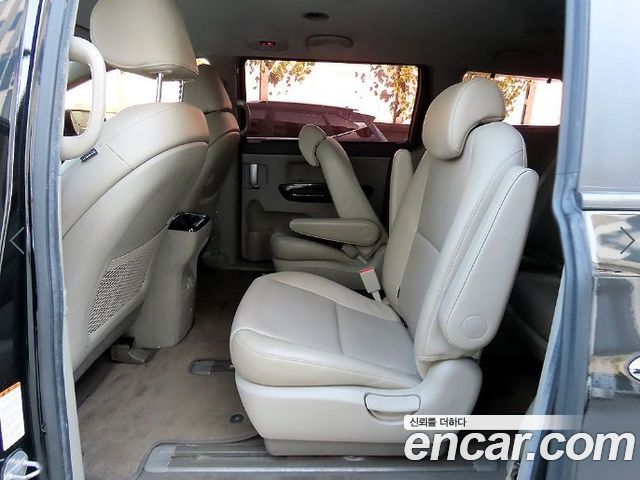 Kia Canival 2016 — photo 5