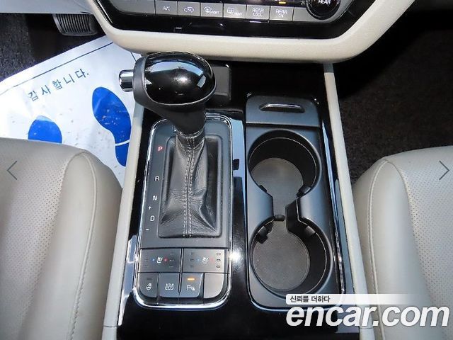Kia Canival 2016 — photo 10