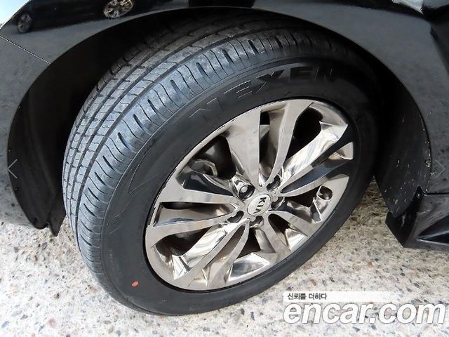 Kia Canival 2016 — photo 19