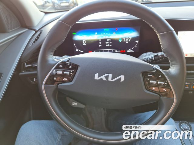 Kia Niro 2023 — photo 11