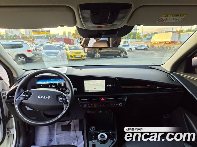 Kia Niro 2023 — photo 15