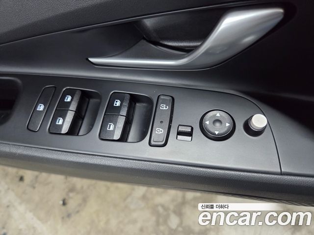 Hyundai AVANTE 2021 — photo 14