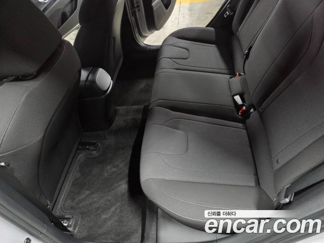 Hyundai AVANTE 2021 — photo 15