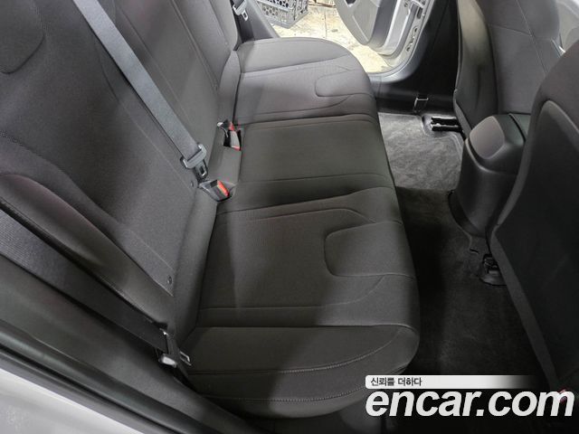 Hyundai AVANTE 2021 — photo 16