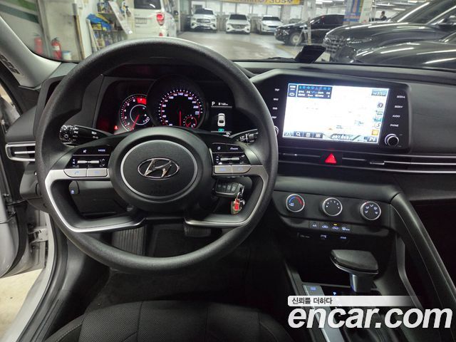Hyundai AVANTE 2021 — photo 18