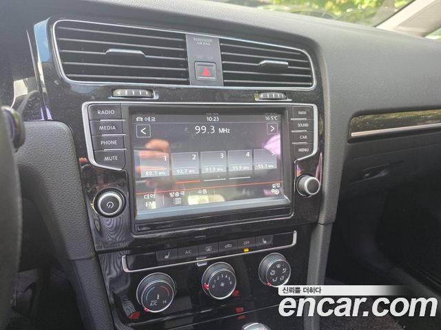 Volkswagen Golf 2015 — photo 12