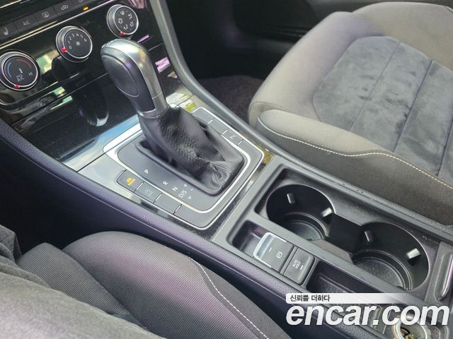 Volkswagen Golf 2015 — photo 15
