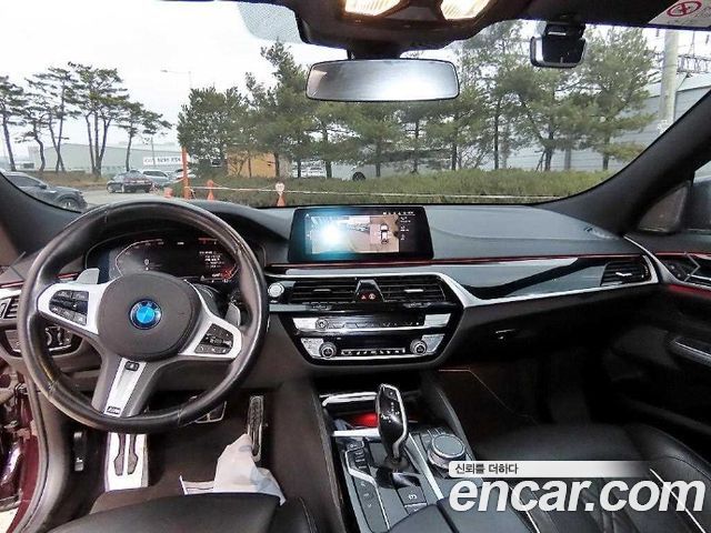 BMW Gran Turismo 2020 — photo 7