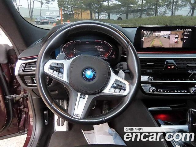 BMW Gran Turismo 2020 — photo 8