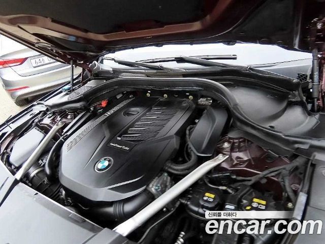 BMW Gran Turismo 2020 — photo 18
