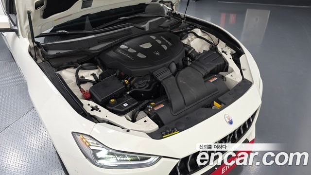 Maserati Ghibli 2018 — photo 6