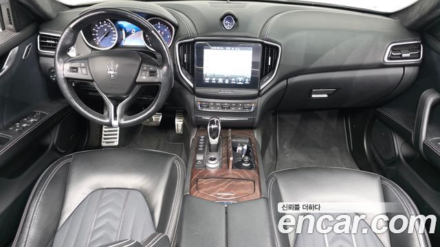 Maserati Ghibli 2018 — photo 10