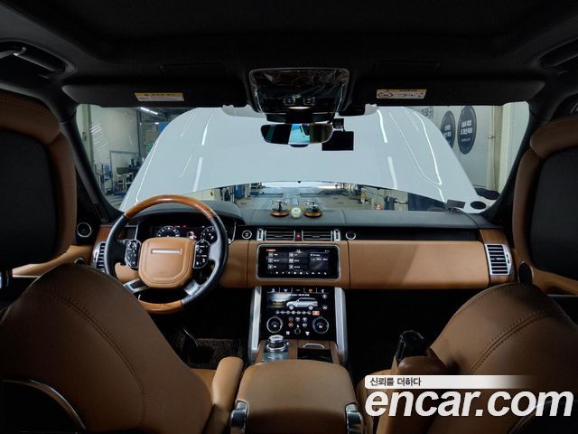 Land Rover Range Rover 2019 — photo 10