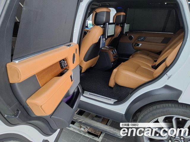 Land Rover Range Rover 2019 — photo 12