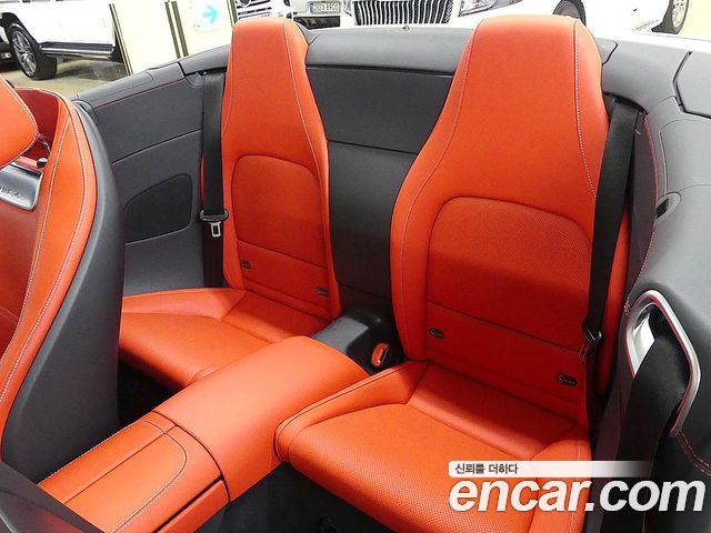 Mercedes-Benz SL-Class 2023 — photo 17