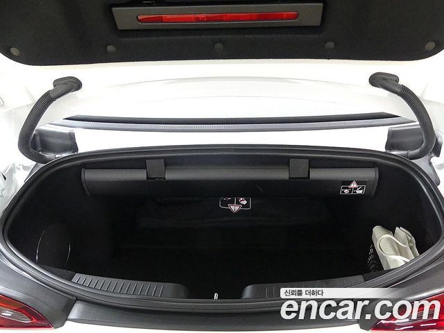 Mercedes-Benz SL-Class 2023 — photo 18