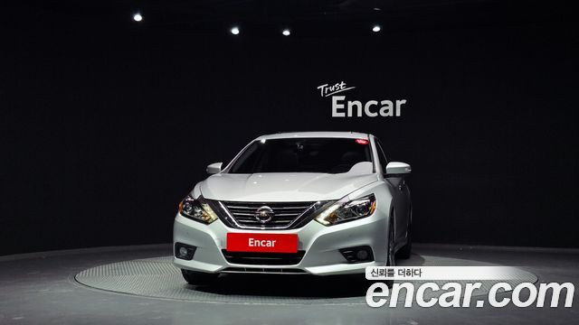 Nissan Altima 2017 — photo 3