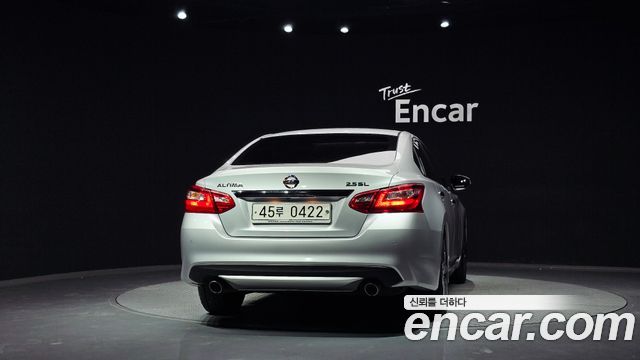 Nissan Altima 2017 — photo 4