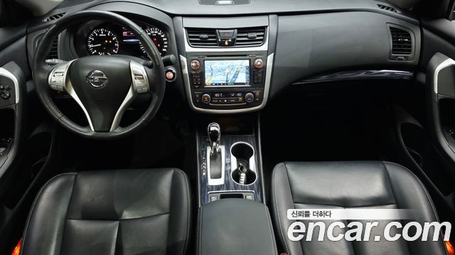 Nissan Altima 2017 — photo 7