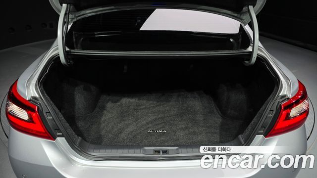 Nissan Altima 2017 — photo 17