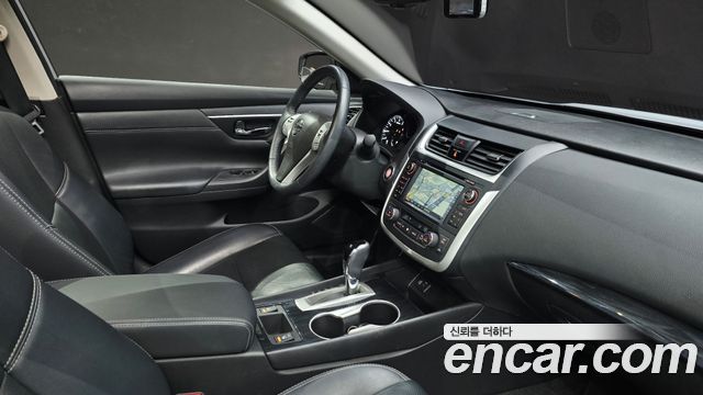 Nissan Altima 2017 — photo 19