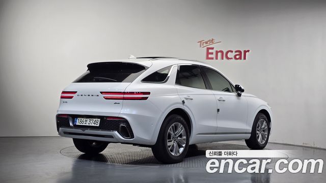 Genesis GV70 2023 — photo 2