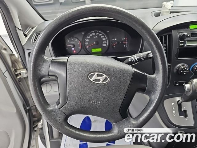Hyundai Starex 2010 — photo 10