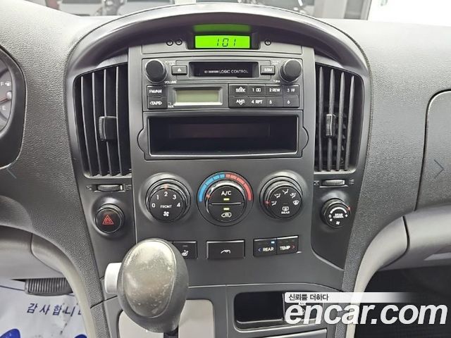 Hyundai Starex 2010 — photo 11
