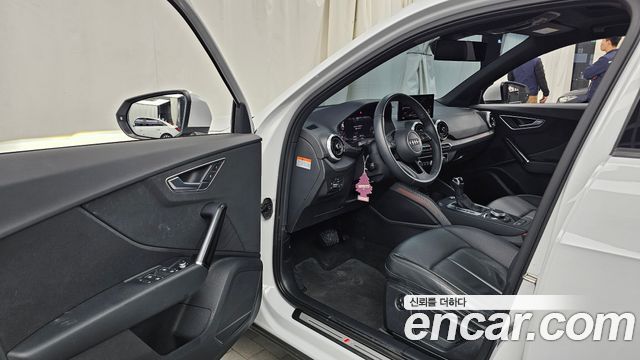 Audi Q2 2023 — photo 10