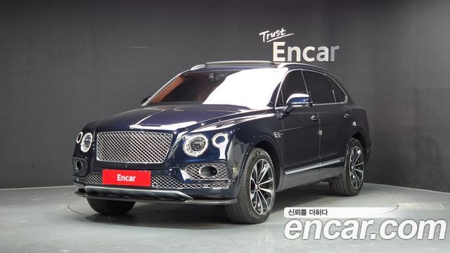 Bentley Bentayga 2017 — photo 1