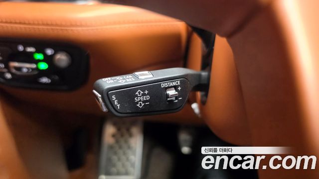 Bentley Bentayga 2017 — photo 27