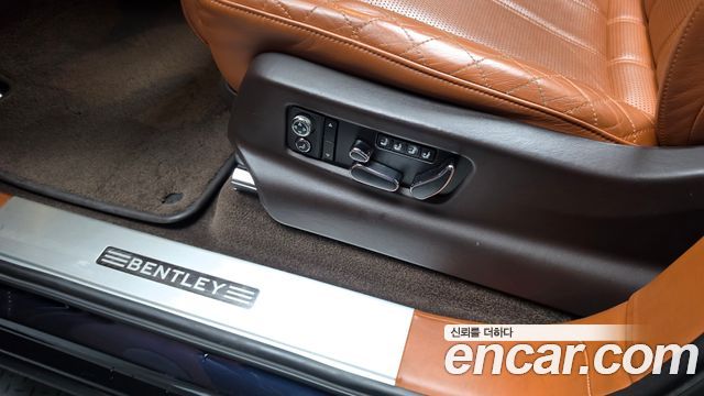 Bentley Bentayga 2017 — photo 34