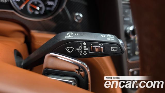 Bentley Bentayga 2017 — photo 35
